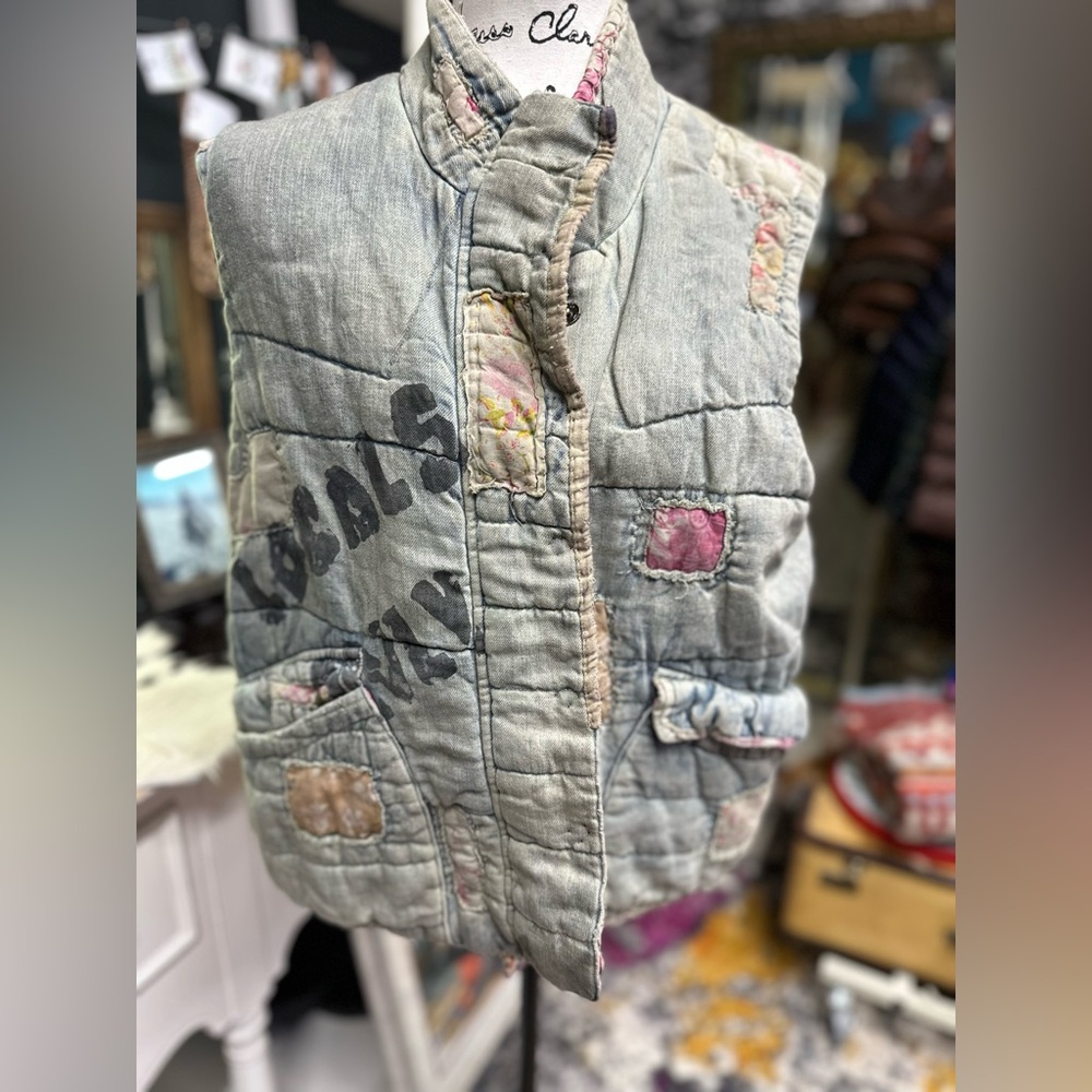 Patchwork Quilted Vest - image 1